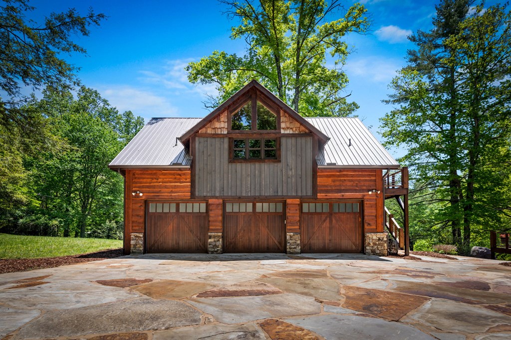 Cherry Log, Georgia, 30522, United States, 5 Bedrooms Bedrooms, ,5 BathroomsBathrooms,Residential,Active,2045528