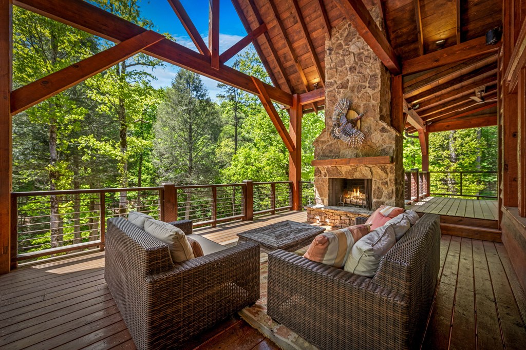 Cherry Log, Georgia, 30522, United States, 5 Bedrooms Bedrooms, ,5 BathroomsBathrooms,Residential,Active,2045528