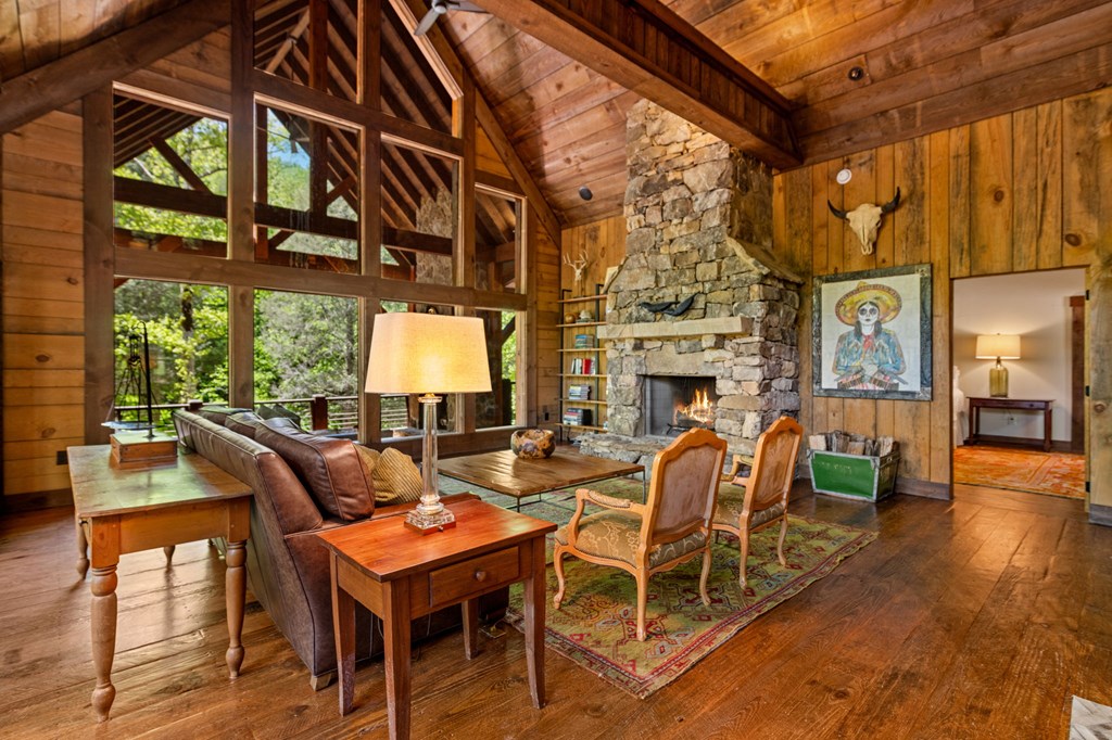 Cherry Log, Georgia, 30522, United States, 5 Bedrooms Bedrooms, ,5 BathroomsBathrooms,Residential,Active,2045528