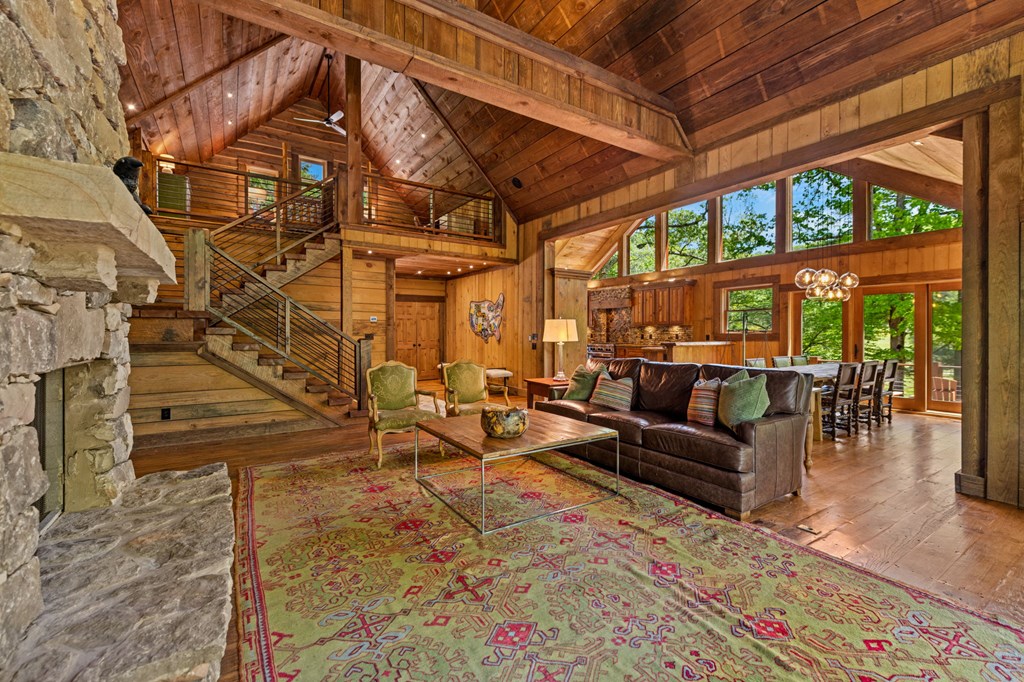 Cherry Log, Georgia, 30522, United States, 5 Bedrooms Bedrooms, ,5 BathroomsBathrooms,Residential,Active,2045528