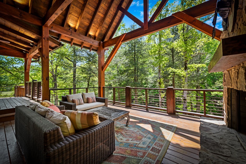 Cherry Log, Georgia, 30522, United States, 5 Bedrooms Bedrooms, ,5 BathroomsBathrooms,Residential,Active,2045528
