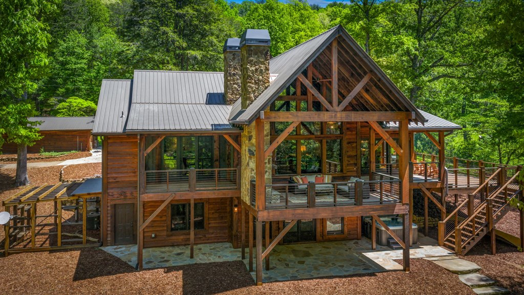 Cherry Log, Georgia, 30522, United States, 5 Bedrooms Bedrooms, ,5 BathroomsBathrooms,Residential,Active,2045528