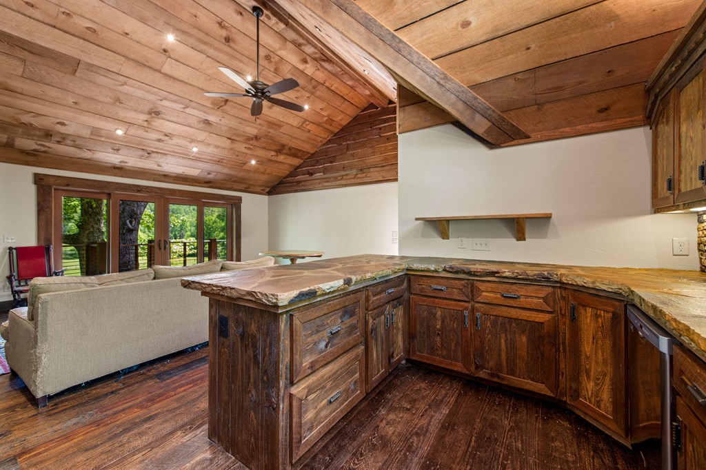 Cherry Log, Georgia, 30522, United States, 5 Bedrooms Bedrooms, ,5 BathroomsBathrooms,Residential,Active,2045528