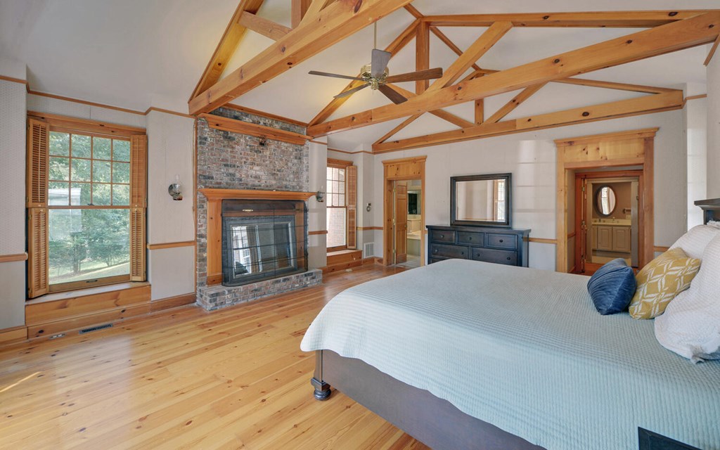 915 Hidden Lake Road
