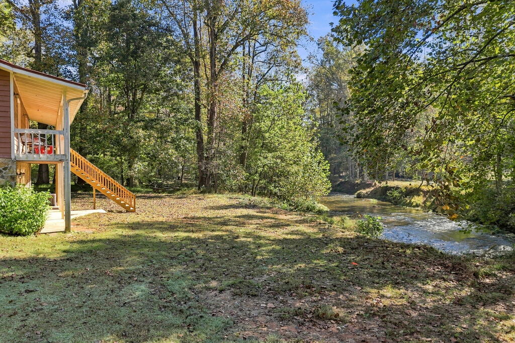 372 Misty Valley Lane