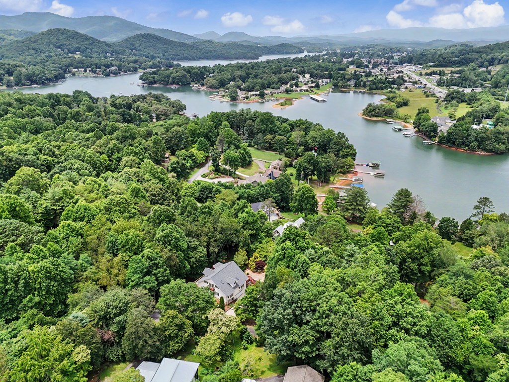 488 Dogwood Place