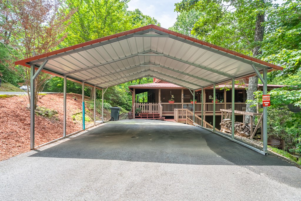 196 Wildwind Lane