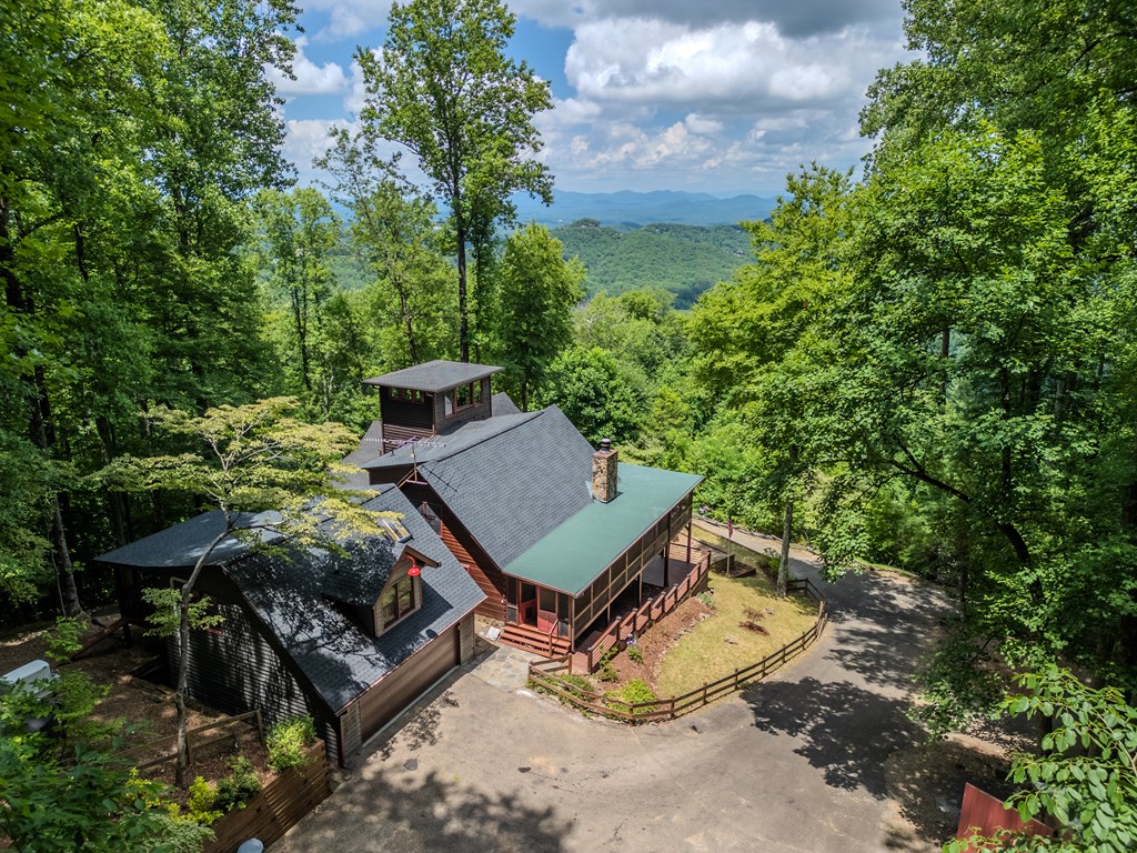 889 Chestnut Ridge