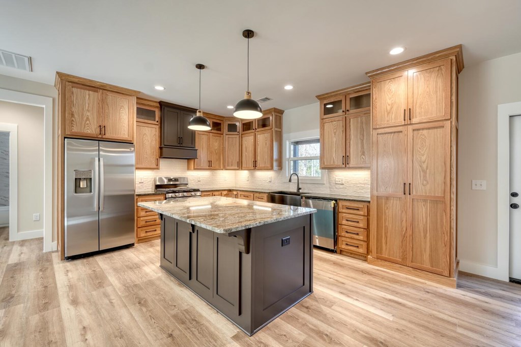 137 Oxford Trail