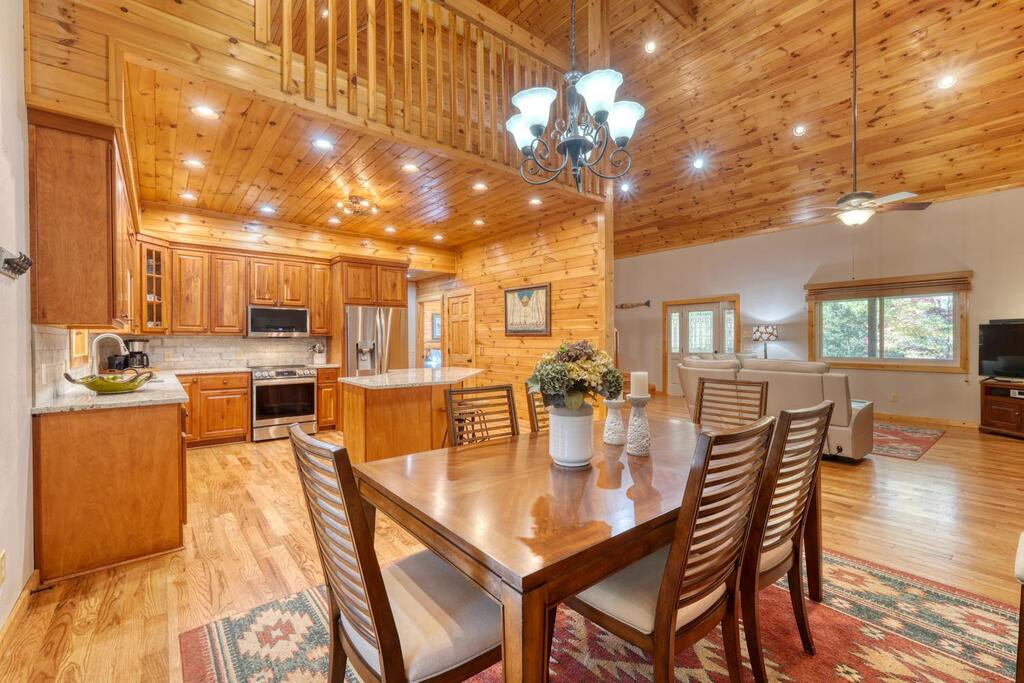 292 High Country Circle
