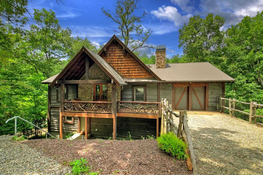 455 Misty Mountain Trail