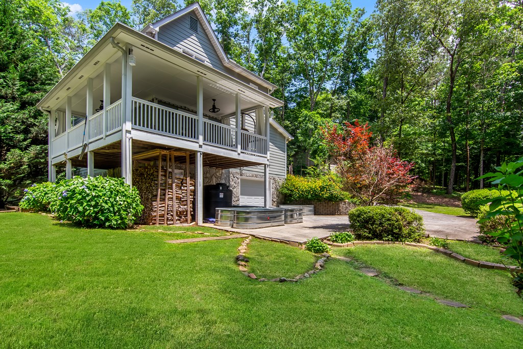 563 Westwoods Drive