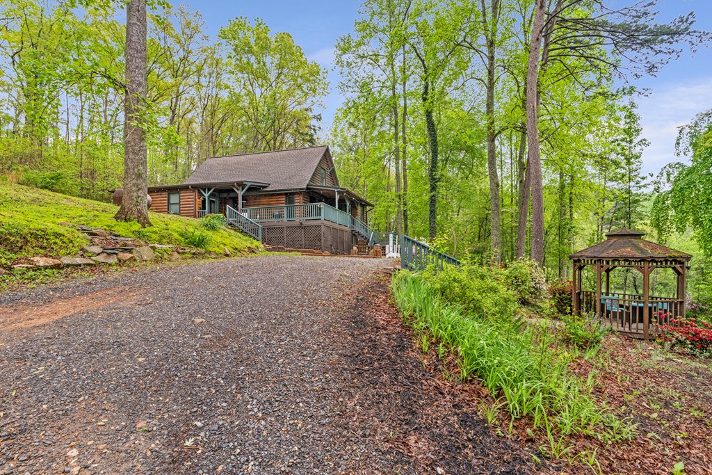 176 Meadow Creek Way