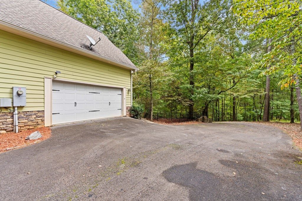 listing image 58