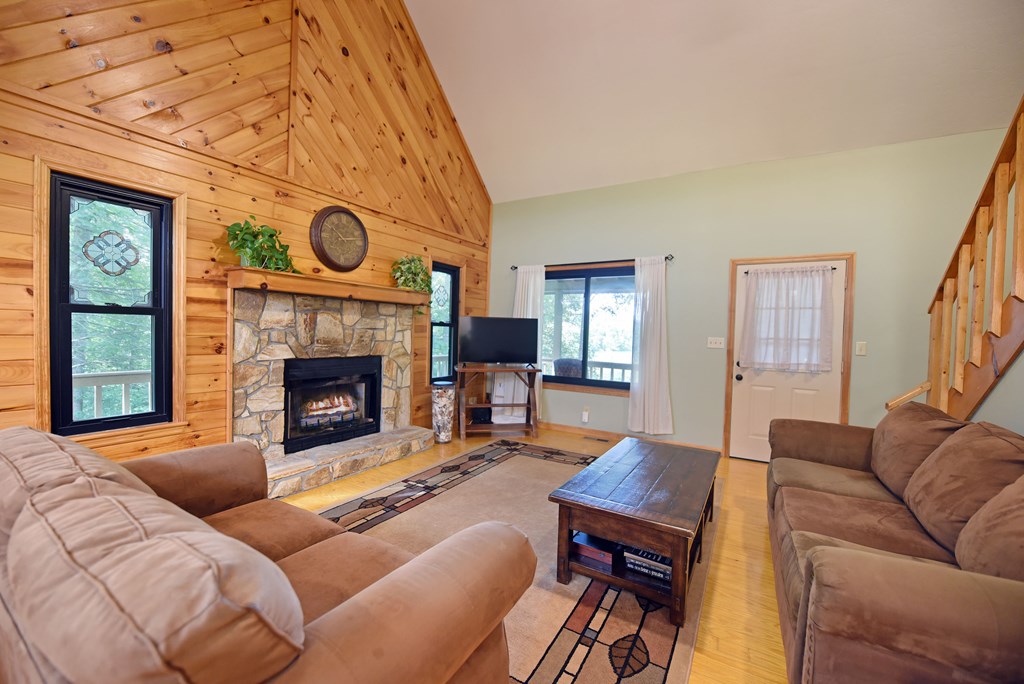 81 Buck Ridge Drive