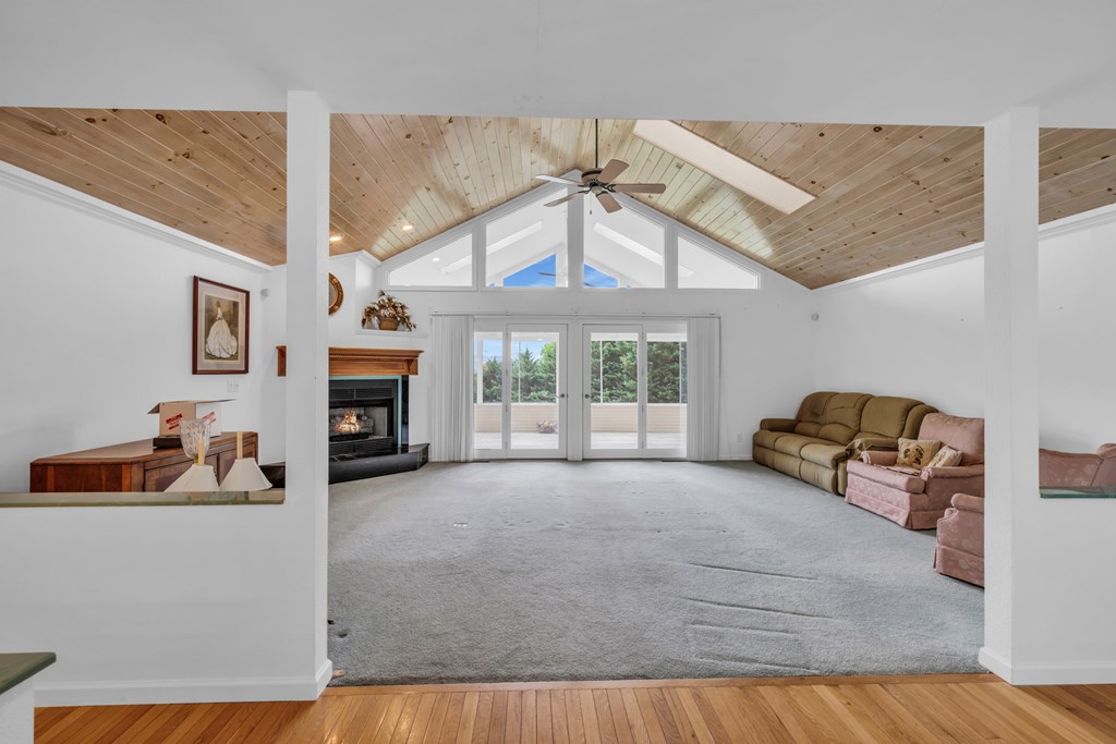 498 Old Dyer Road