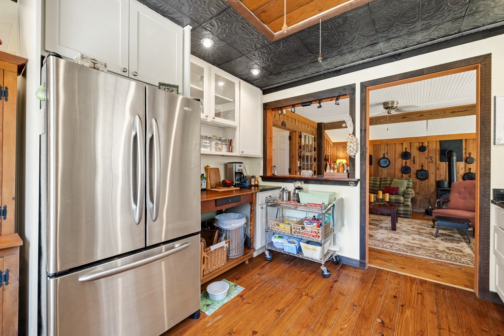 937 Fern Drive
