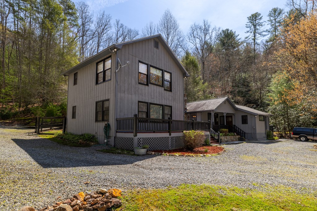 937 Fern Drive