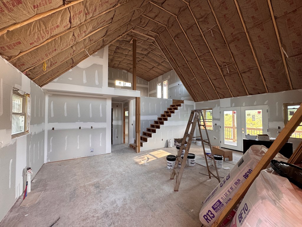 106 Mistletoe Ridge