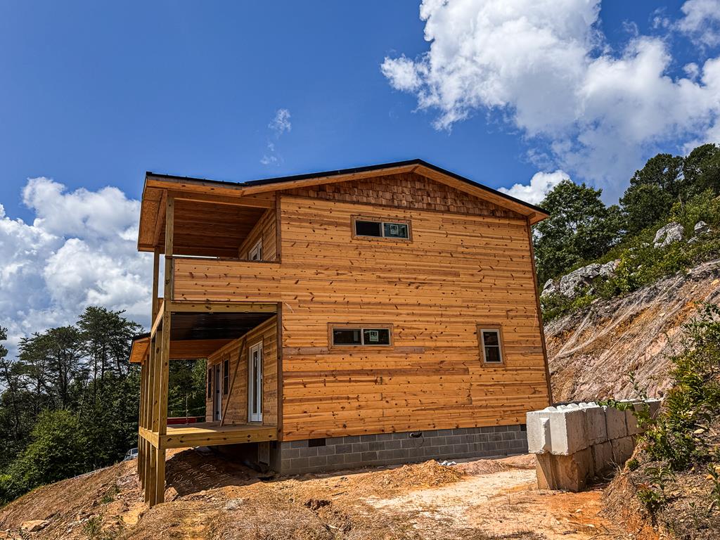 106 Mistletoe Ridge