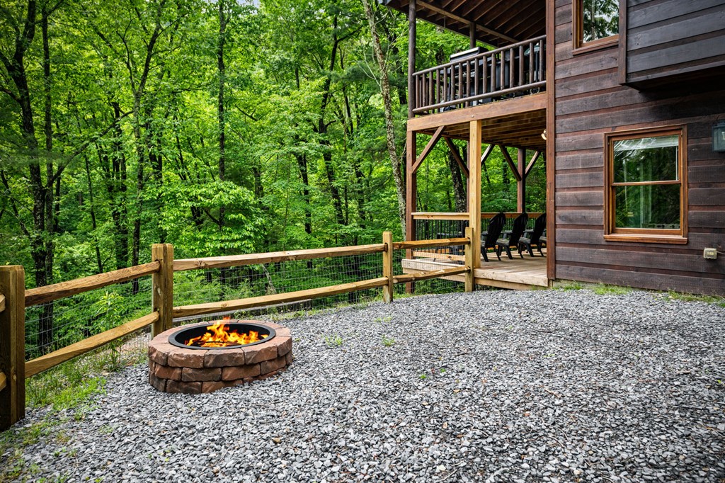 947 Mountain Oak Road