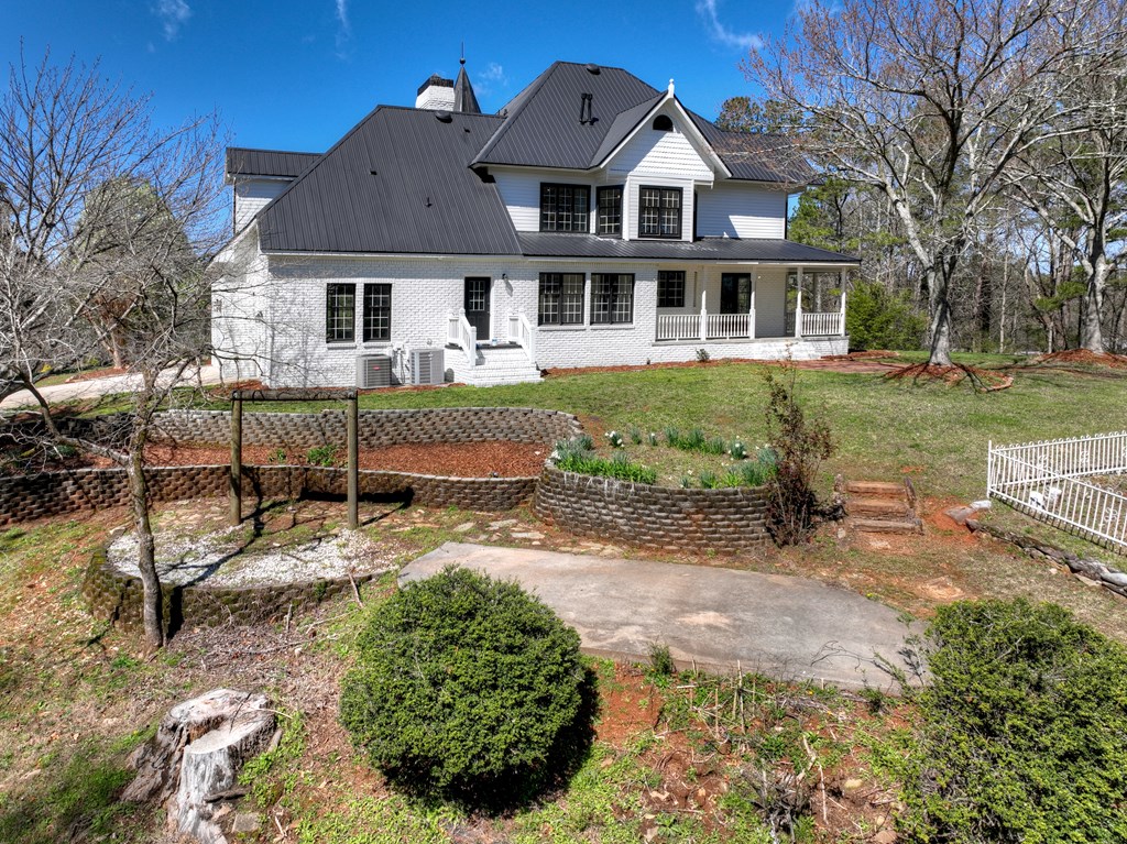 229 Crossroads Church Road