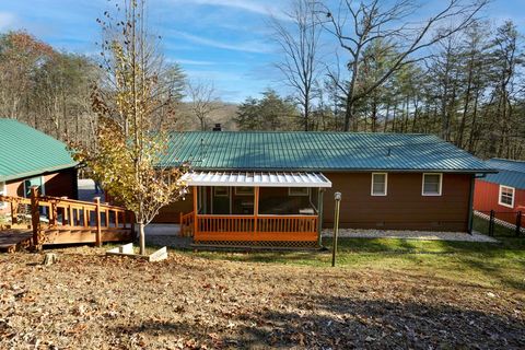 A home in Hayesville