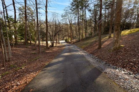 A home in Hayesville