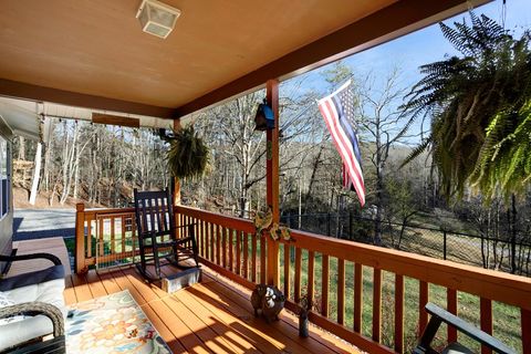 A home in Hayesville