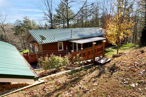 A home in Hayesville