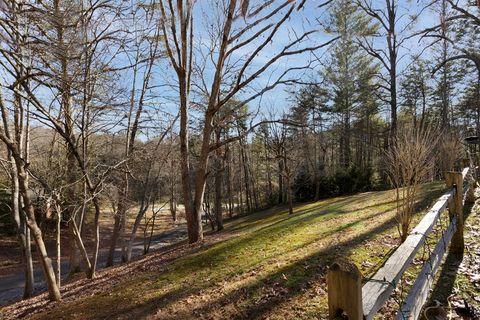 A home in Hayesville