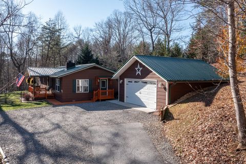 A home in Hayesville