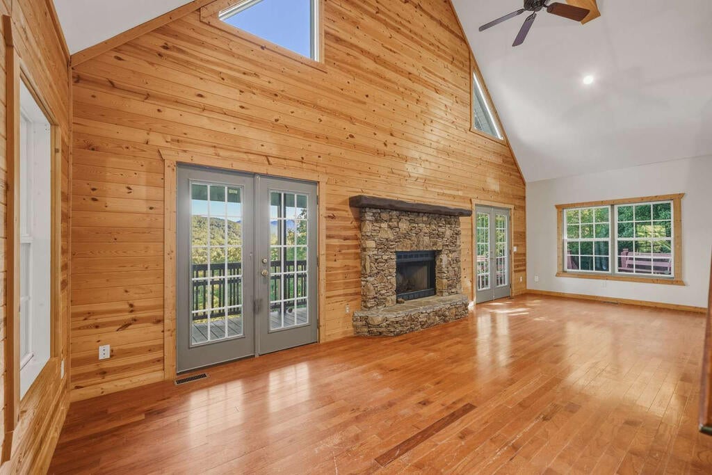 2104 Pooh Corner