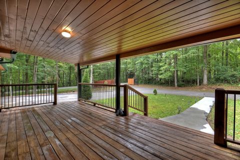 A home in Mccaysville