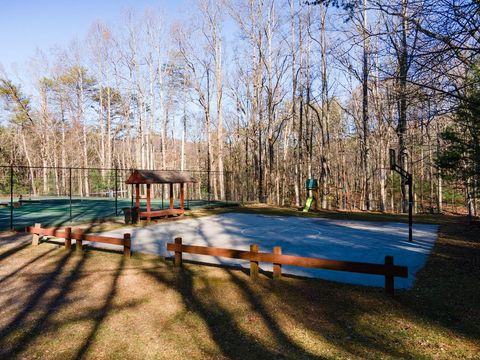 A home in Ellijay