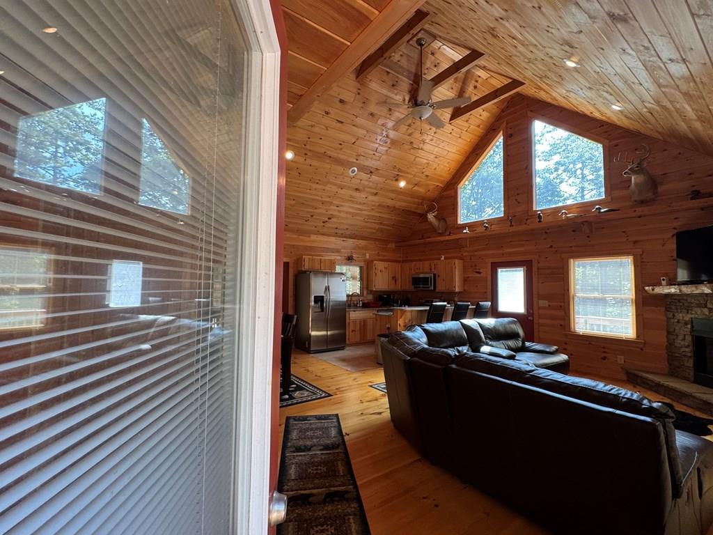 86 Lightning Bug Lane