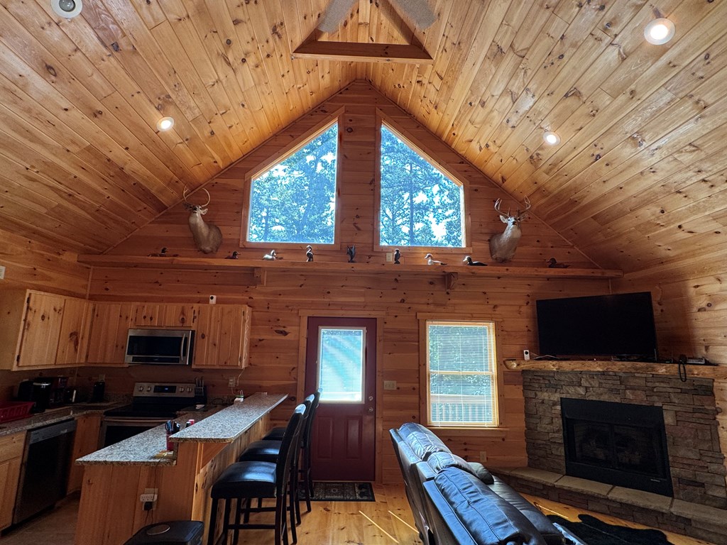 86 Lightning Bug Lane