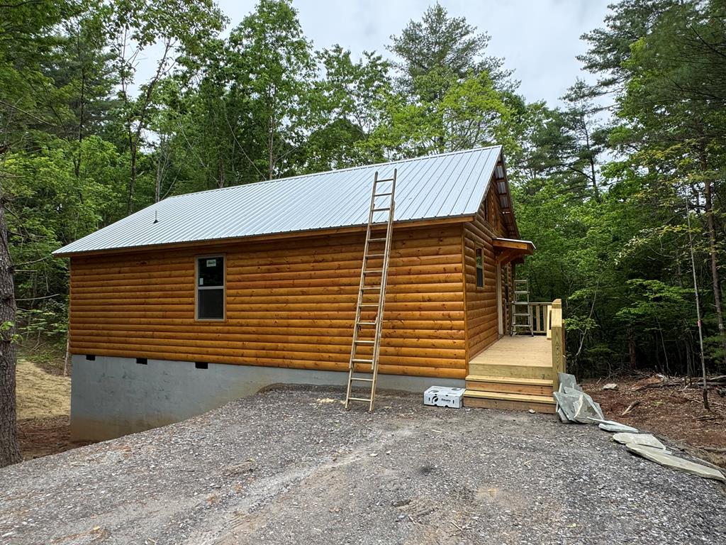 427 Martins Creek Ridge Rd