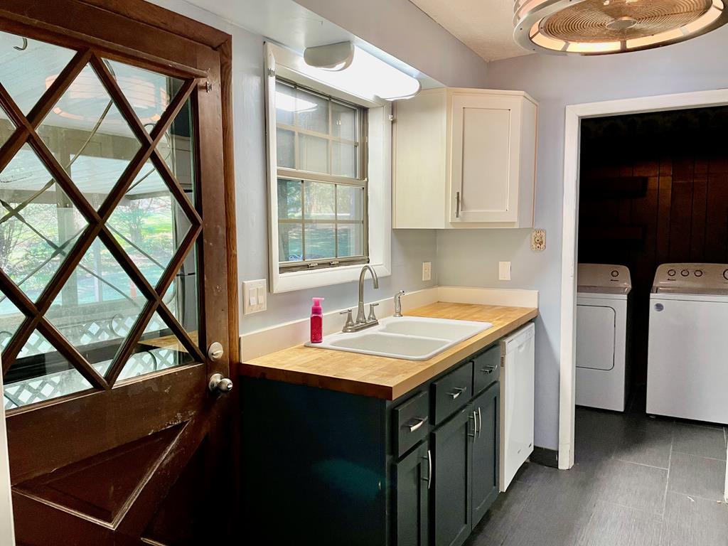 1304 Chatuge Village Circle