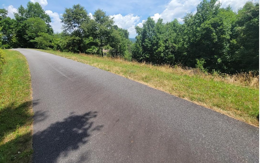 24 Mountain Knoll Lane