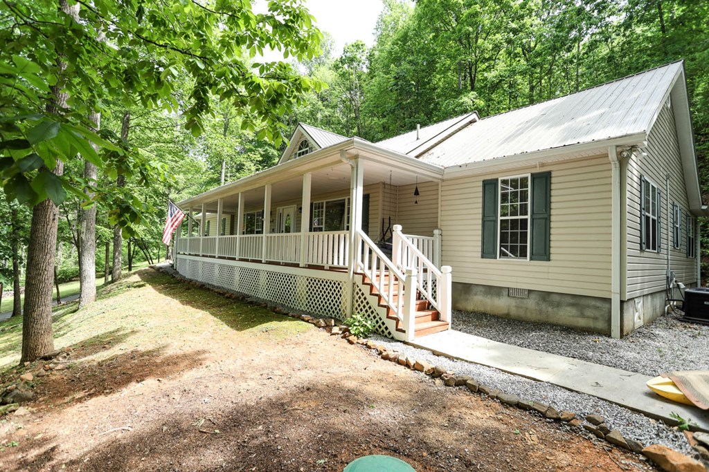 72 Spring Cove Road