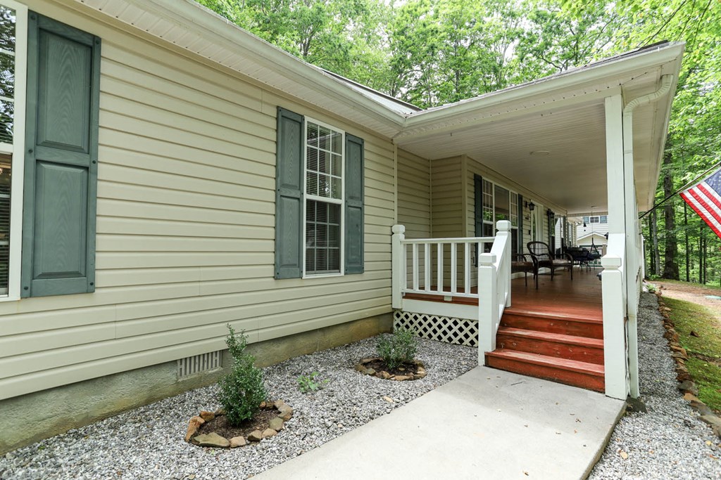 72 Spring Cove Road
