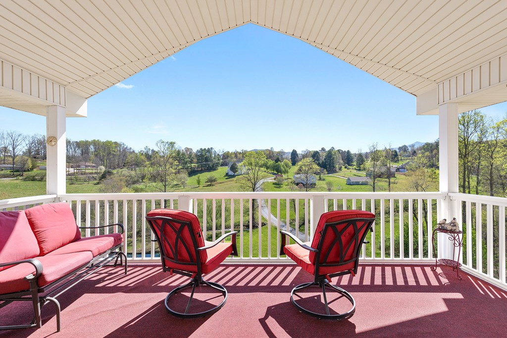 6360 Springwood Trail