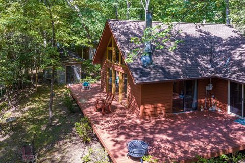 A home in Cherry Log