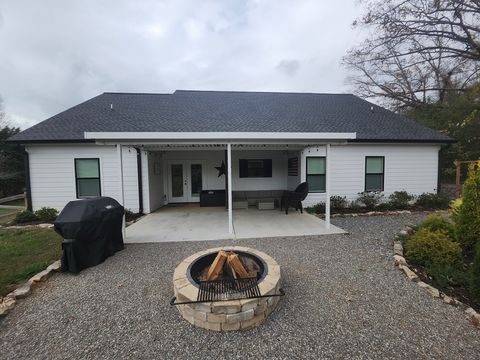 A home in Hayesville