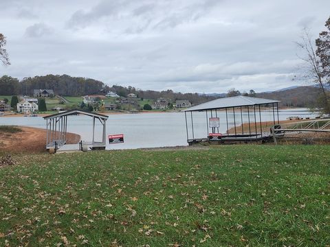 A home in Hayesville