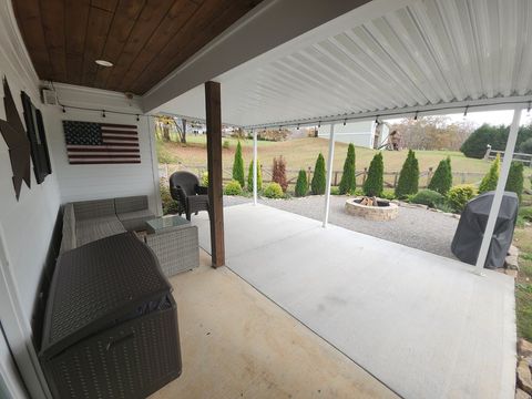 A home in Hayesville