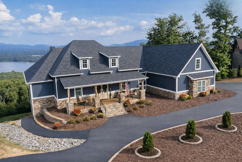 609 Winding Ridge