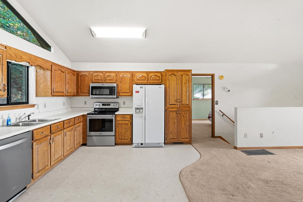 895 Lake Apalachia Acres