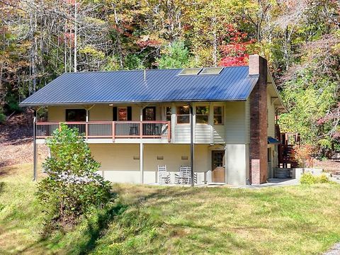 A home in Hayesville